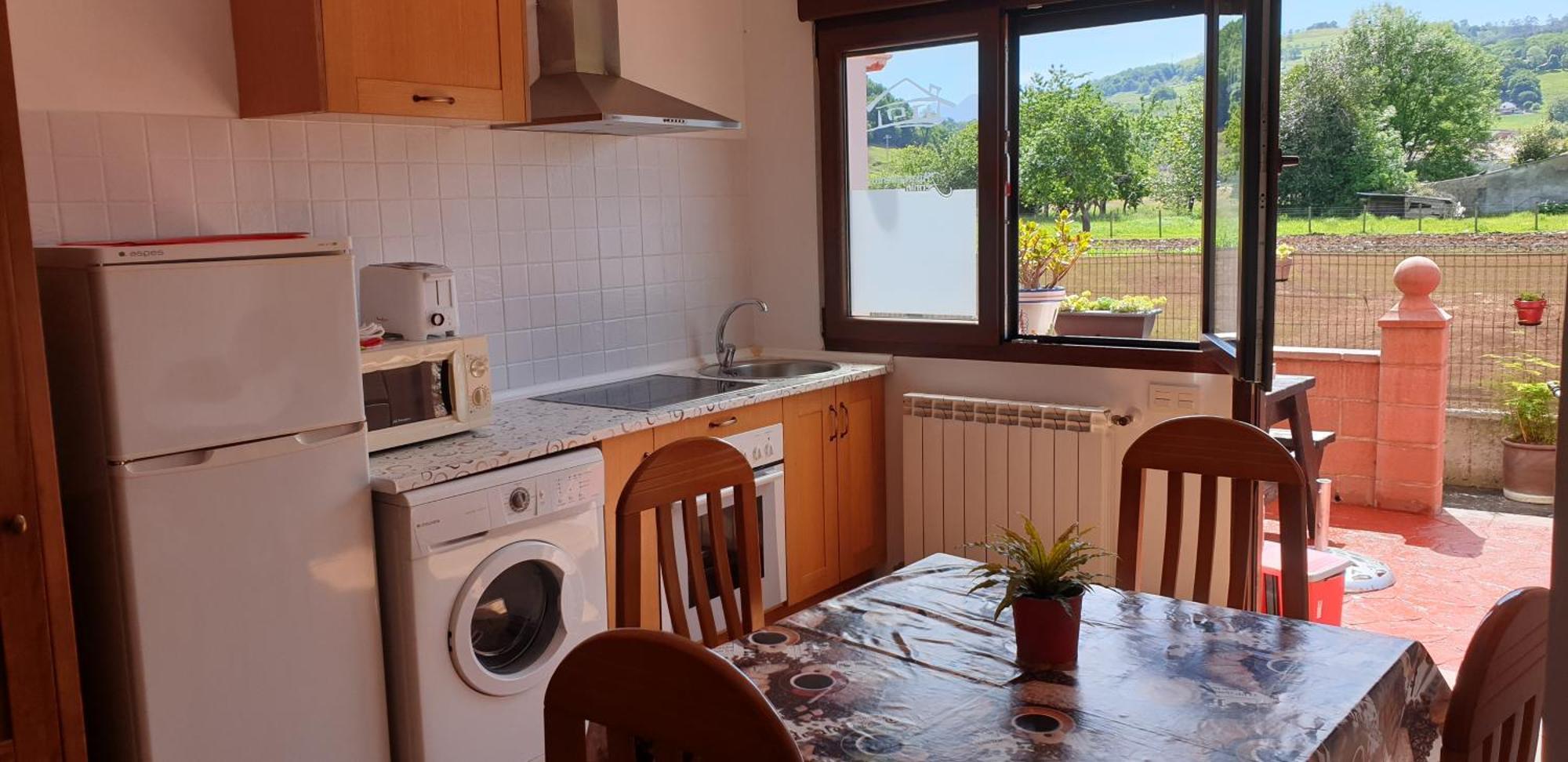 Onís Apartamentos Fermin מראה חיצוני תמונה